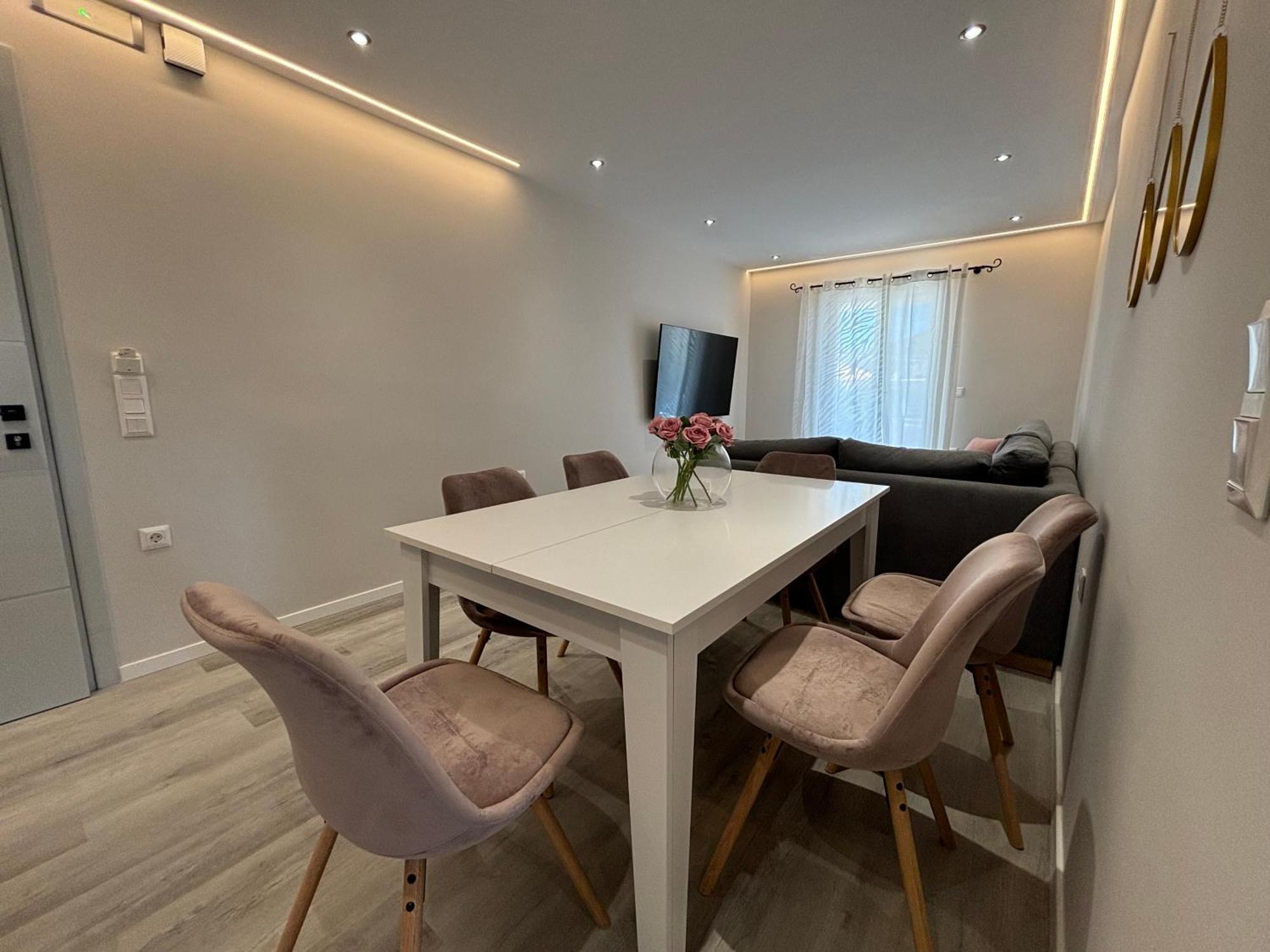 Mayflower Apartments Kassiopi Bagian luar foto