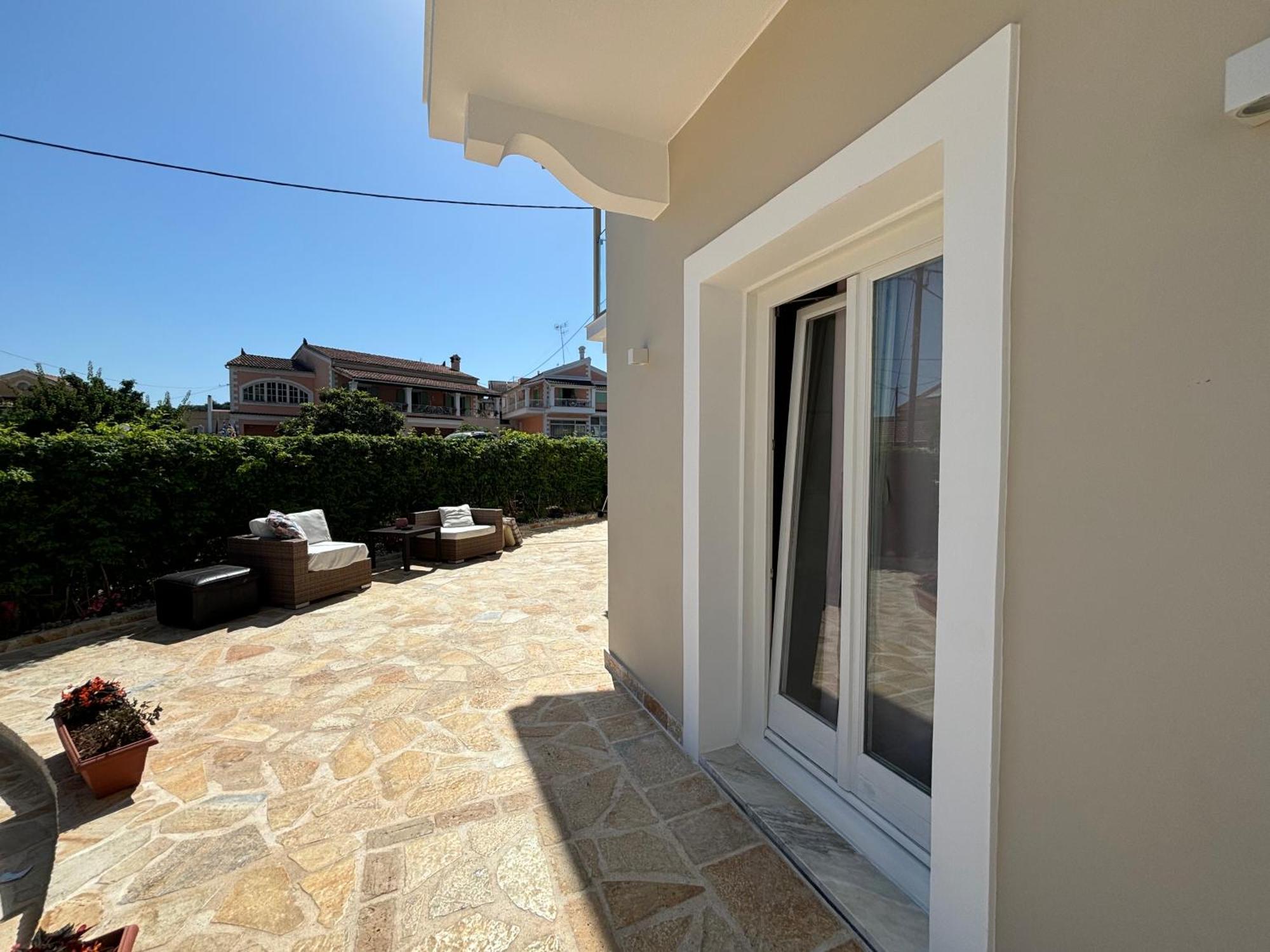 Mayflower Apartments Kassiopi Bagian luar foto