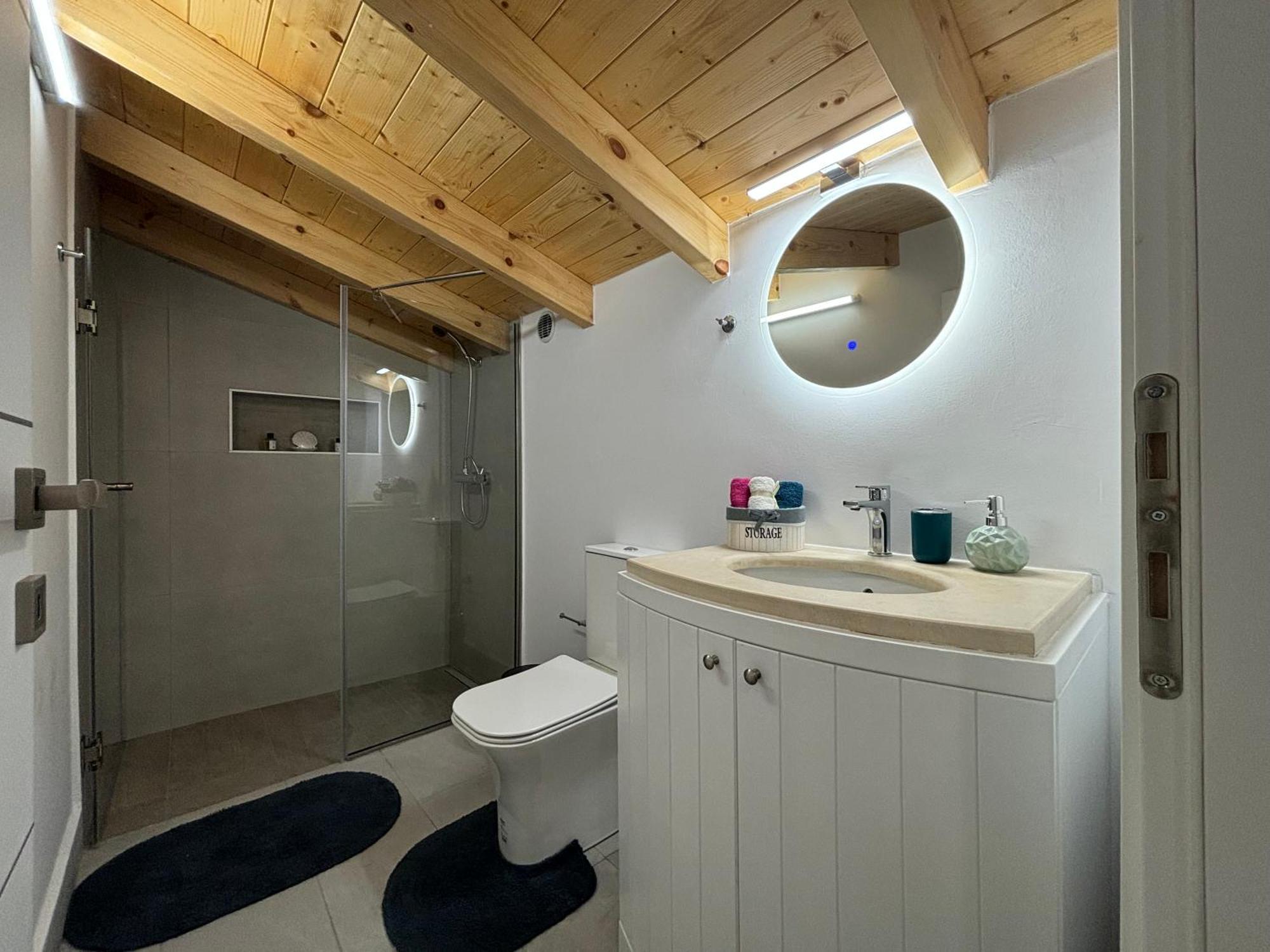 Mayflower Apartments Kassiopi Bagian luar foto