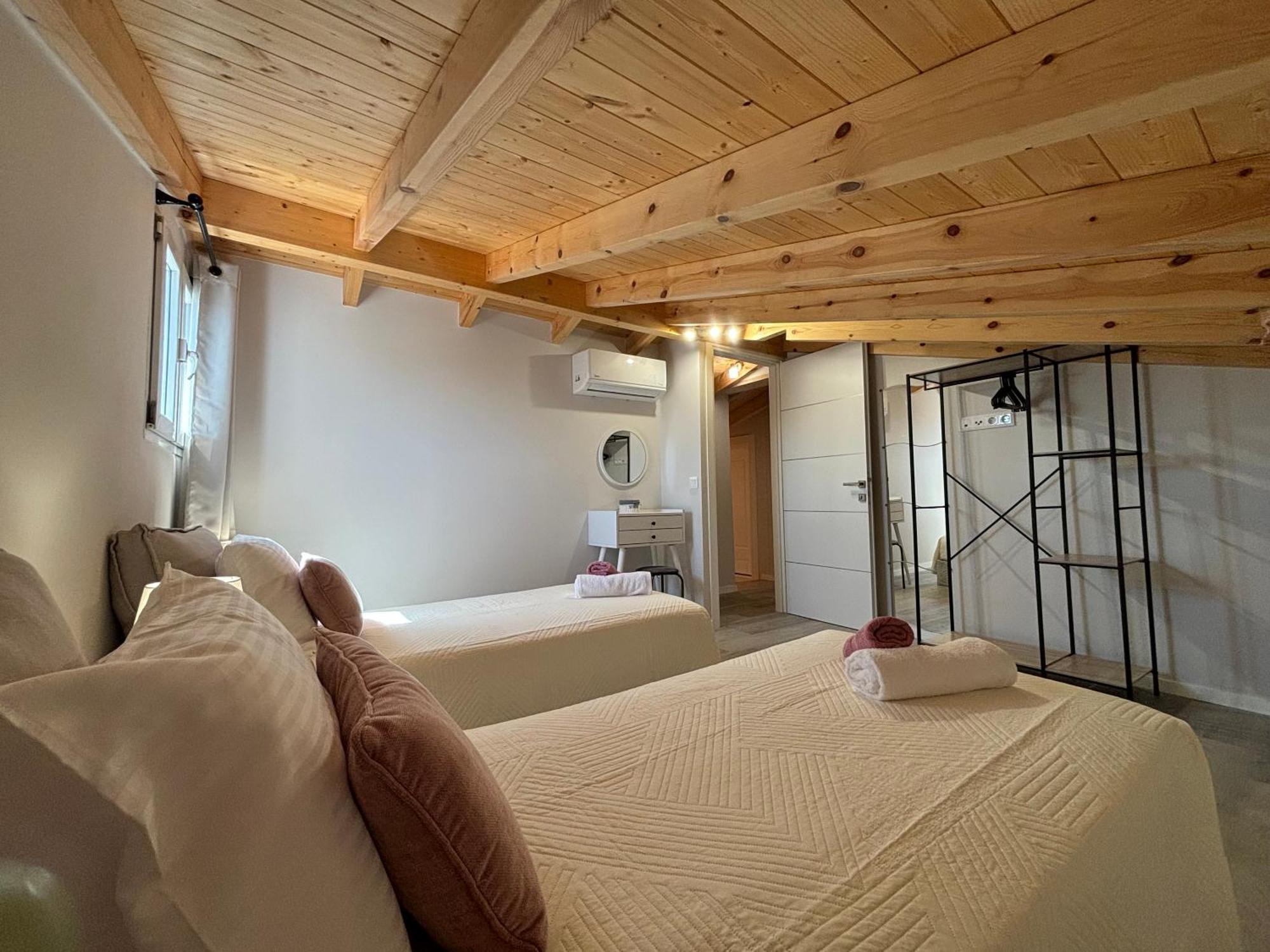 Mayflower Apartments Kassiopi Bagian luar foto